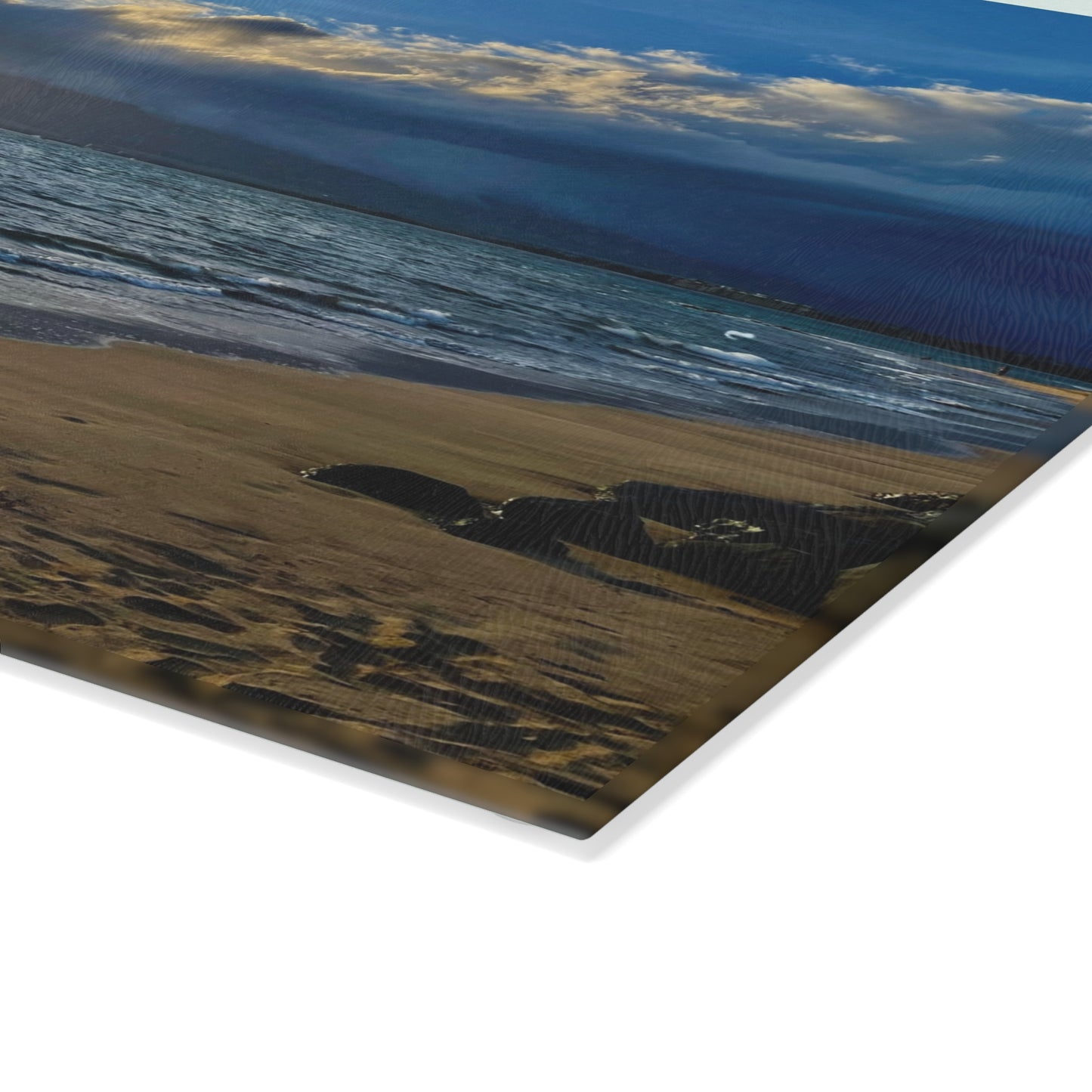 “Tide Sketch” – Glass Cutting Board A shoreline memory from Kaipukaihina Beach, Maui.